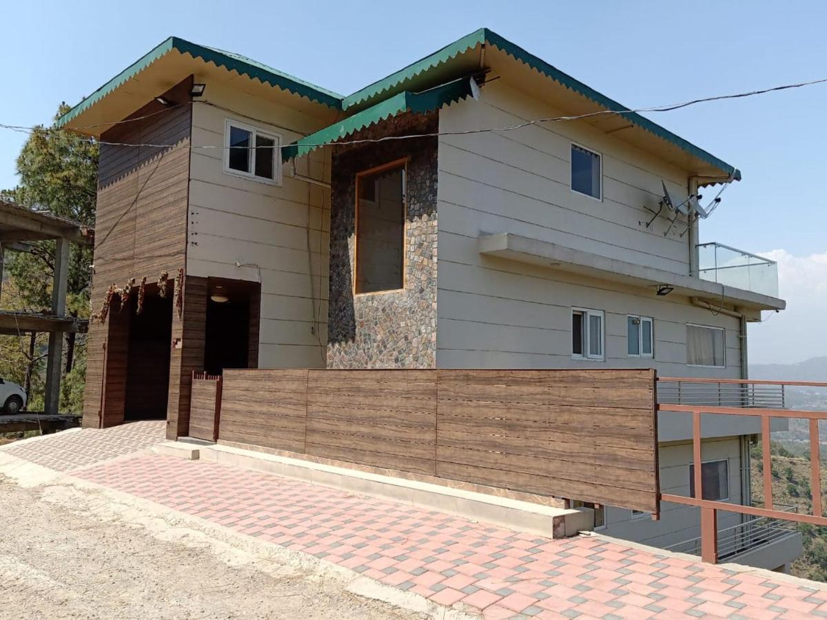 Villa Pine Peak à Kasauli Extérieur photo